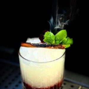 Bramble - Coctelería Weekend - Terraza Doña María